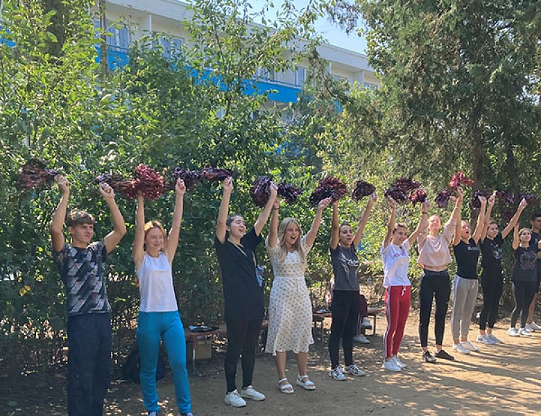 Соревнования по волейболу 