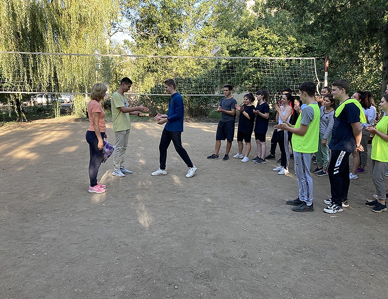 Соревнования по волейболу 