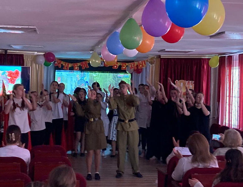 Этот День Победы порохом пропах...